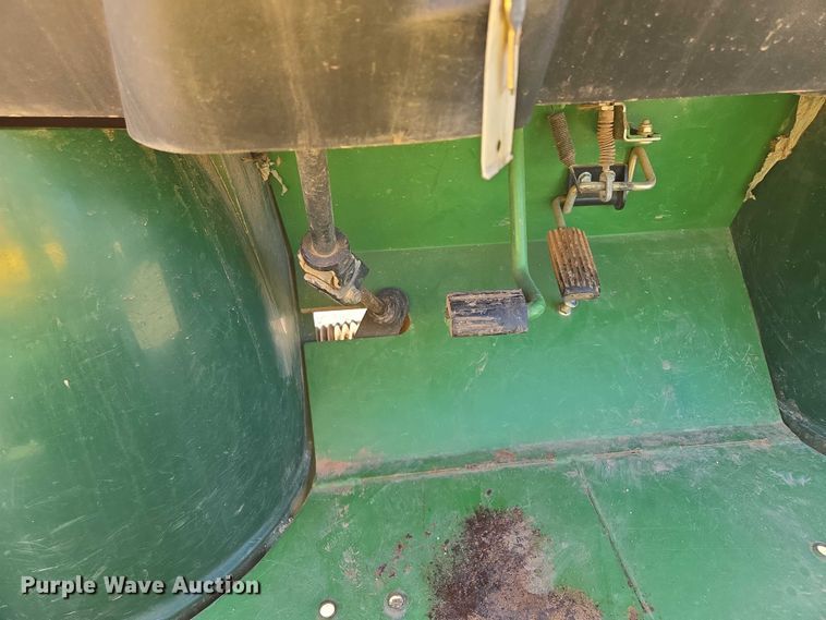 image for item EM7364 2009 John Deere Gator utility vehicle