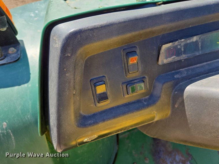 image for item EM7364 2009 John Deere Gator utility vehicle