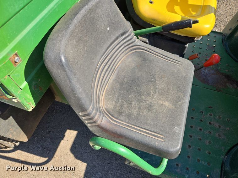 image for item EM7364 2009 John Deere Gator utility vehicle