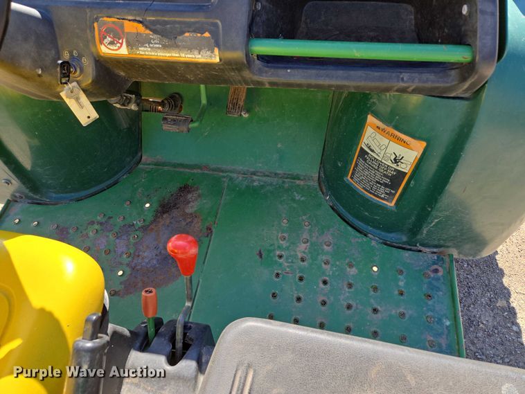 image for item EM7364 2009 John Deere Gator utility vehicle