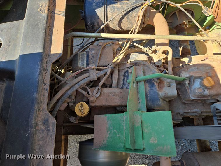 image for item EM7364 2009 John Deere Gator utility vehicle