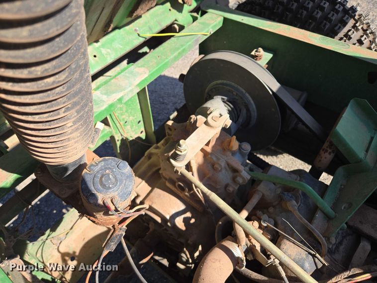 image for item EM7364 2009 John Deere Gator utility vehicle