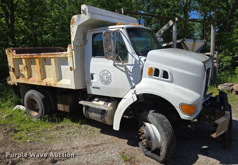 image for item EM7367 2006 Sterling L9500 dump truck