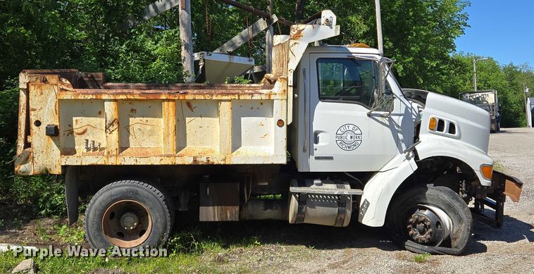 image for item EM7367 2006 Sterling L9500 dump truck