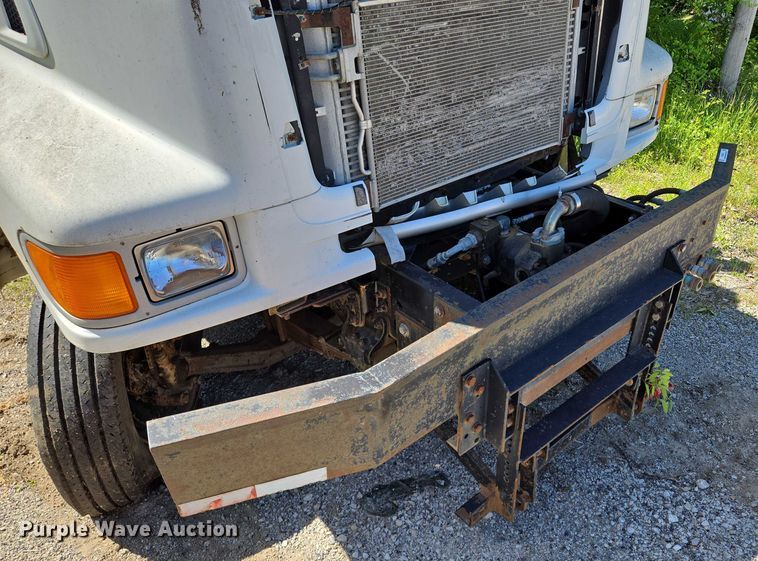 image for item EM7367 2006 Sterling L9500 dump truck