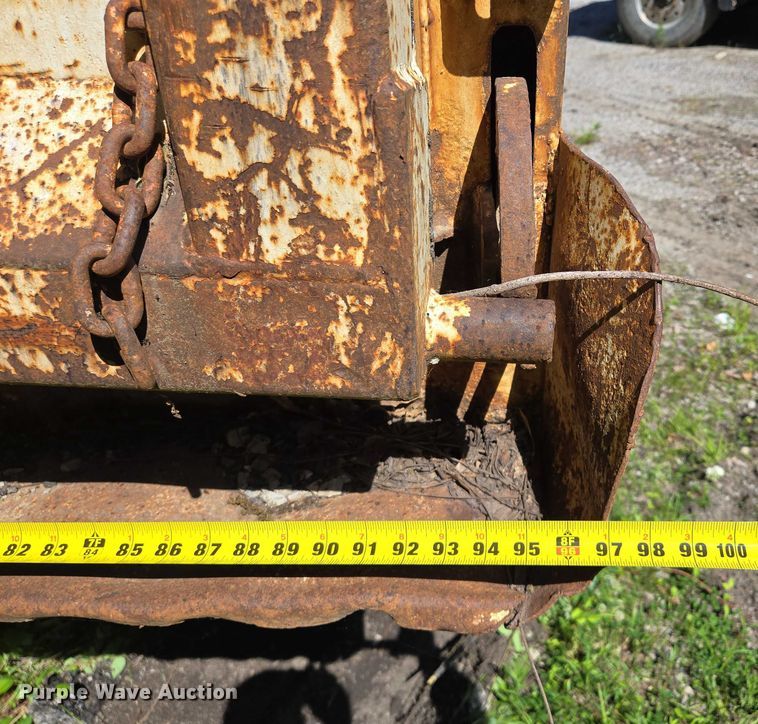 image for item EM7367 2006 Sterling L9500 dump truck