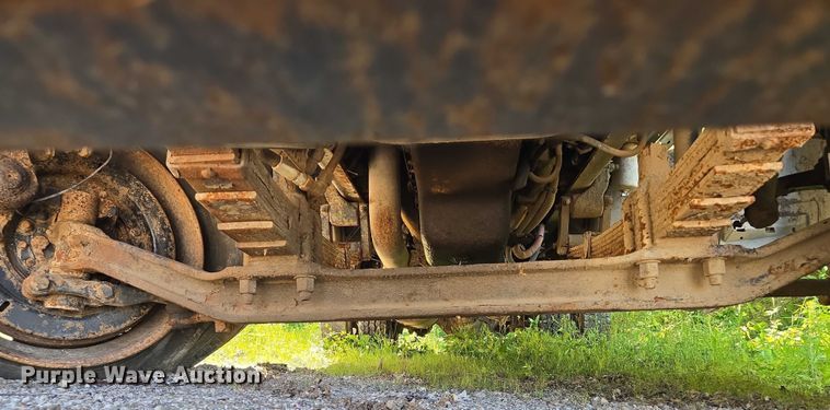 image for item EM7367 2006 Sterling L9500 dump truck