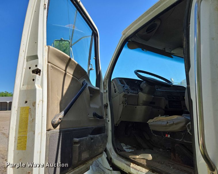 image for item EM7367 2006 Sterling L9500 dump truck