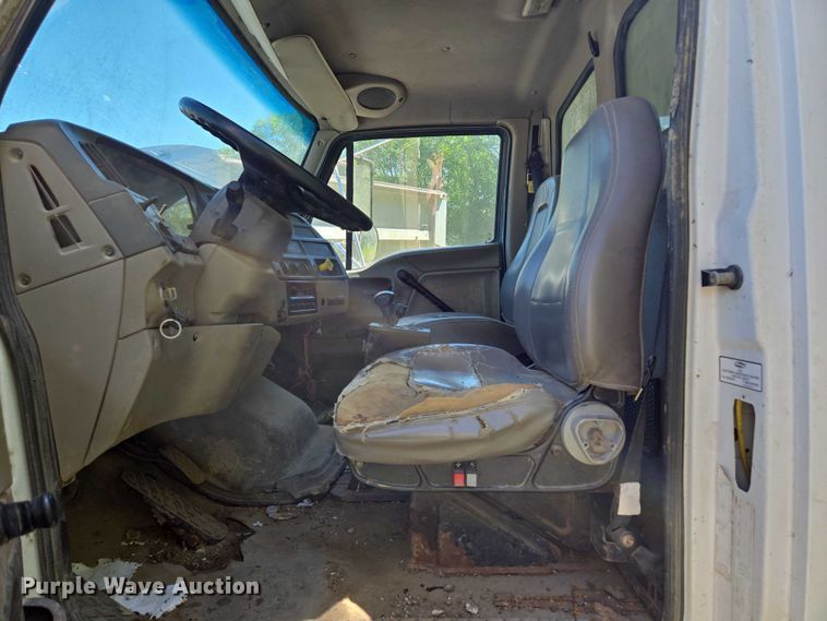 image for item EM7367 2006 Sterling L9500 dump truck