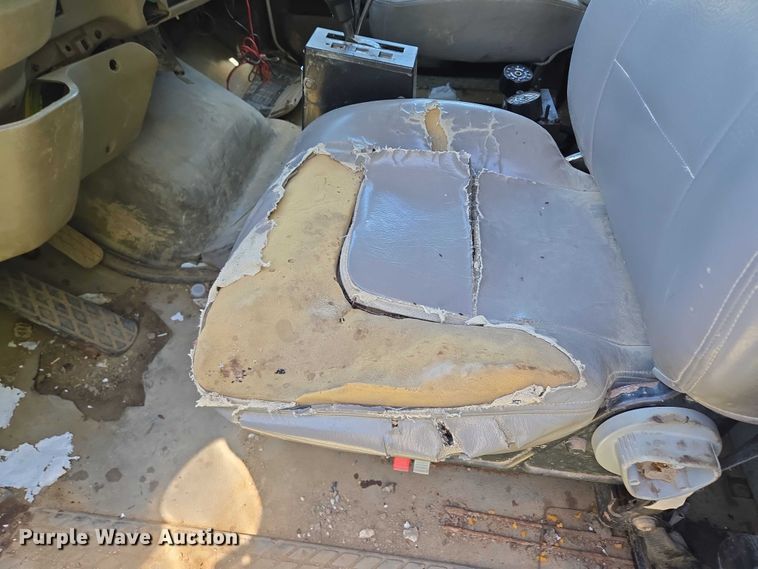 image for item EM7367 2006 Sterling L9500 dump truck