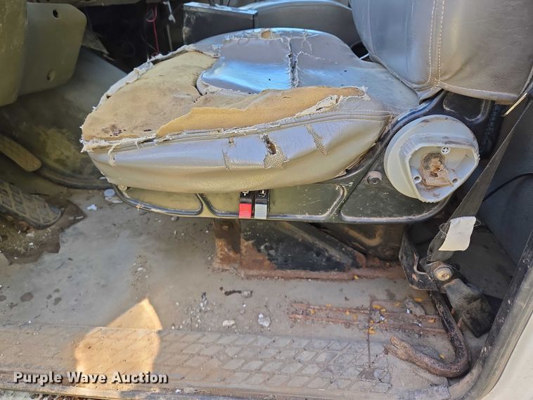 image for item EM7367 2006 Sterling L9500 dump truck