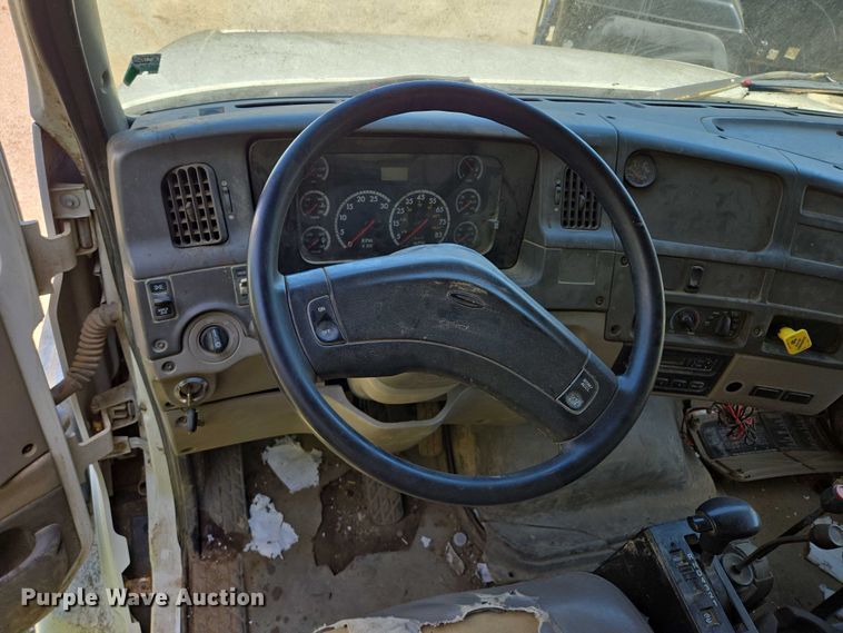 image for item EM7367 2006 Sterling L9500 dump truck