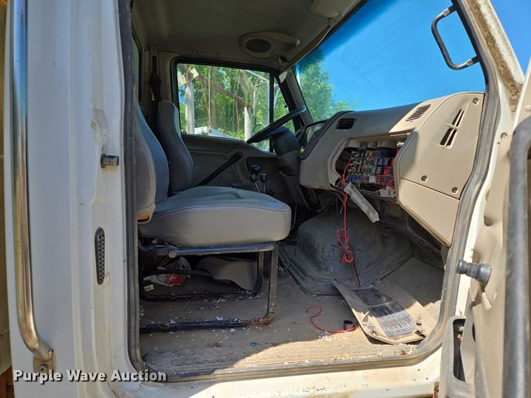 image for item EM7367 2006 Sterling L9500 dump truck