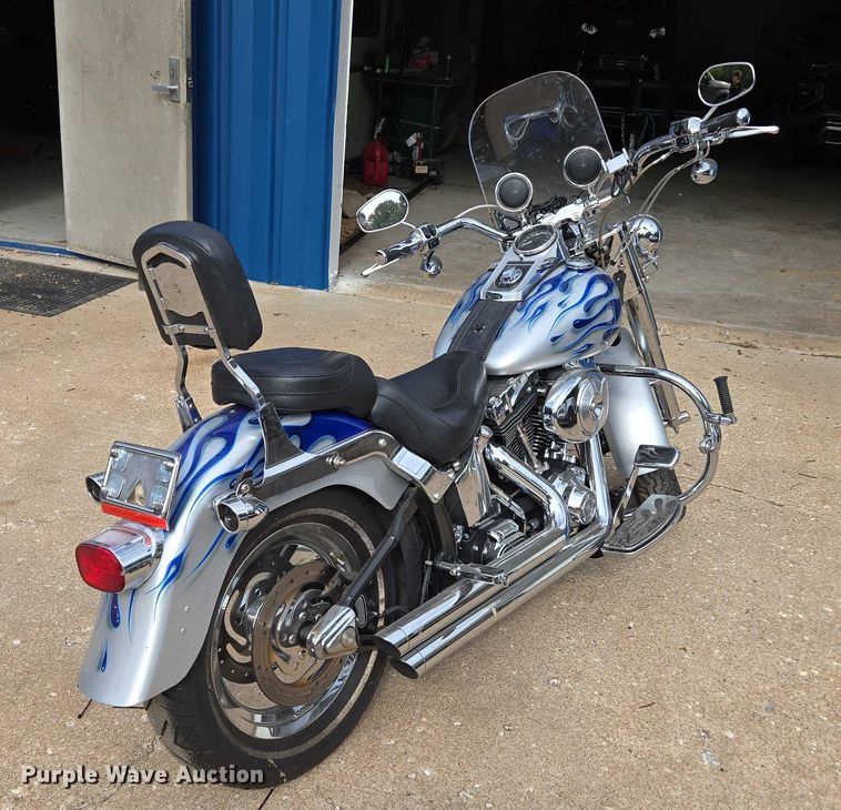 image for item EN3768 2004 Harley Davidson Fat Boy motorcycle