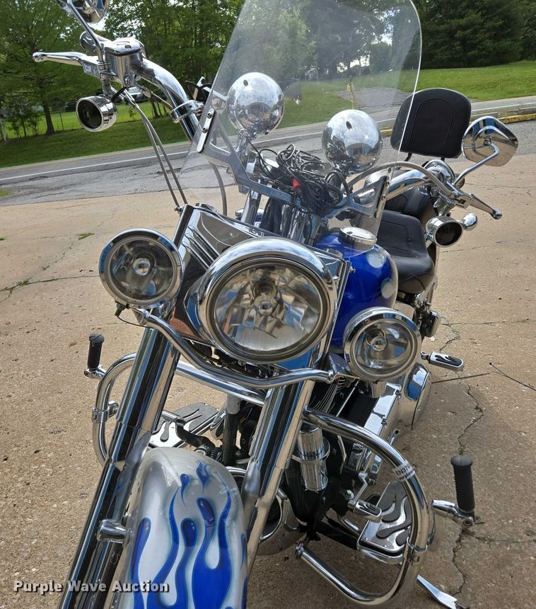 image for item EN3768 2004 Harley Davidson Fat Boy motorcycle