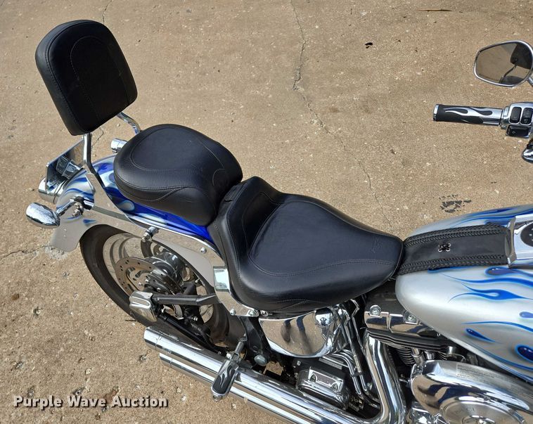 image for item EN3768 2004 Harley Davidson Fat Boy motorcycle