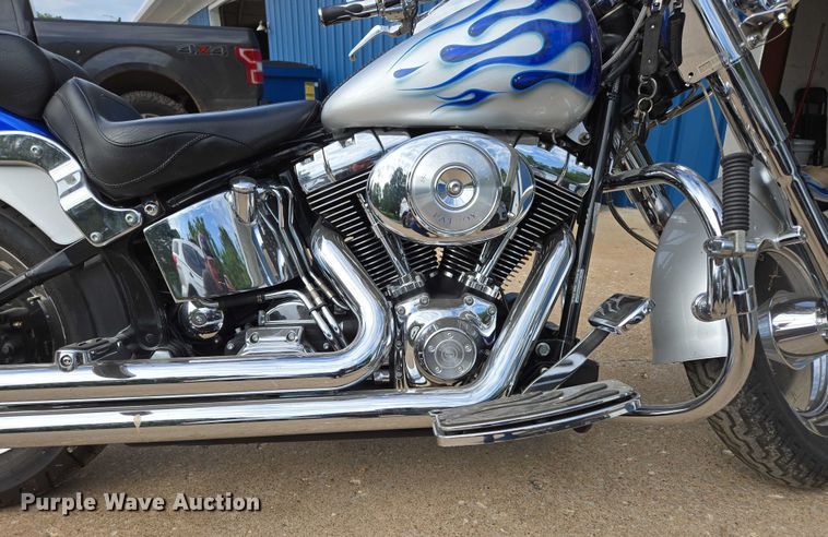 image for item EN3768 2004 Harley Davidson Fat Boy motorcycle