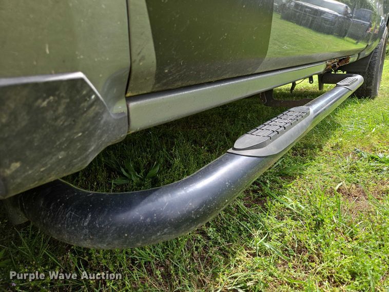 image for item EN3774 2017 Chevrolet Silverado 1500 Crew Cab pickup truck