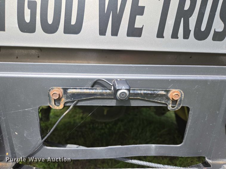 image for item EN3774 2017 Chevrolet Silverado 1500 Crew Cab pickup truck