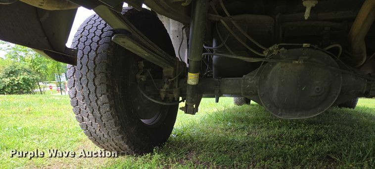 image for item EN3774 2017 Chevrolet Silverado 1500 Crew Cab pickup truck