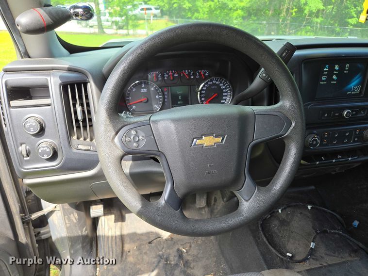 image for item EN3774 2017 Chevrolet Silverado 1500 Crew Cab pickup truck