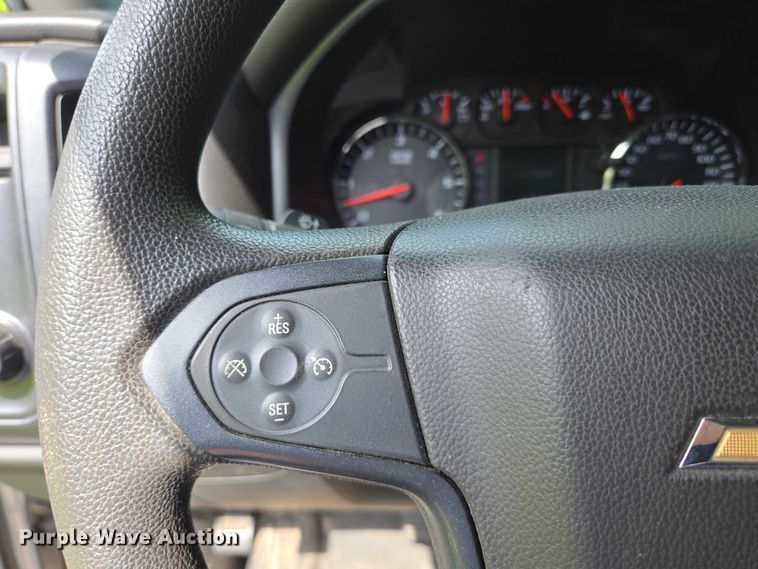 image for item EN3774 2017 Chevrolet Silverado 1500 Crew Cab pickup truck