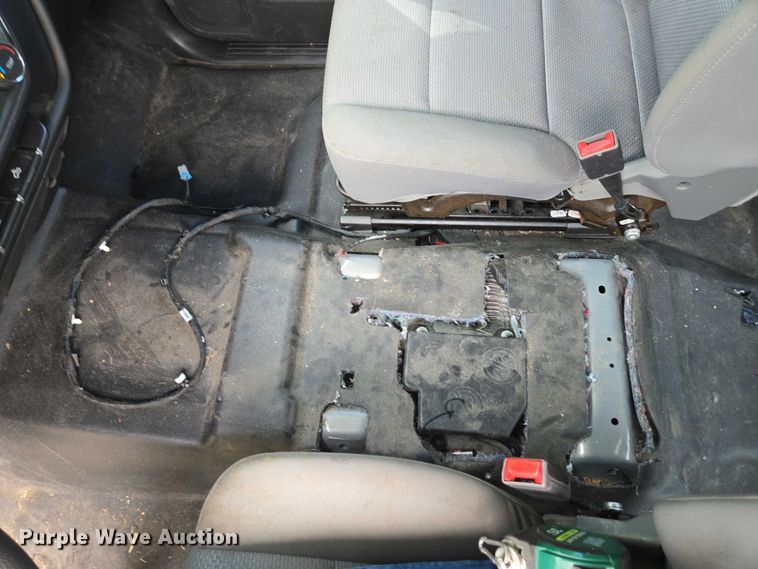 image for item EN3774 2017 Chevrolet Silverado 1500 Crew Cab pickup truck