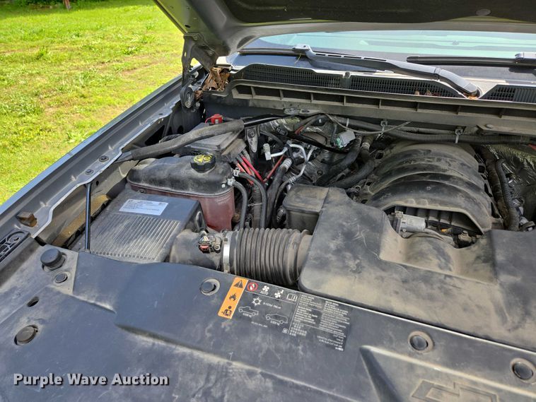 image for item EN3774 2017 Chevrolet Silverado 1500 Crew Cab pickup truck