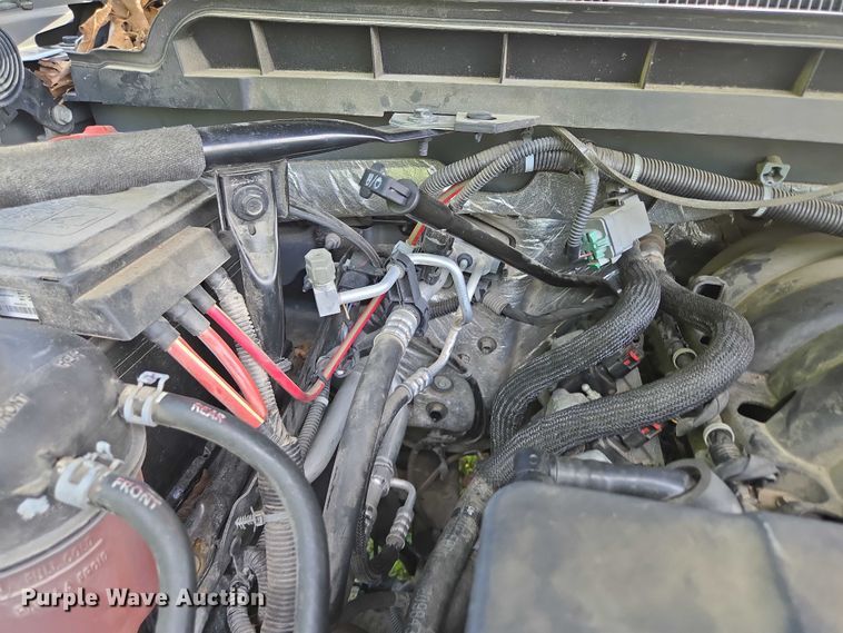 image for item EN3774 2017 Chevrolet Silverado 1500 Crew Cab pickup truck