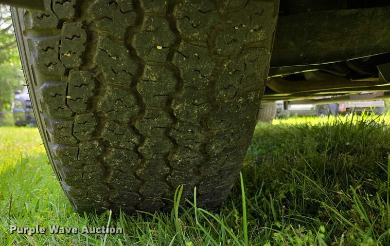 image for item EN3774 2017 Chevrolet Silverado 1500 Crew Cab pickup truck