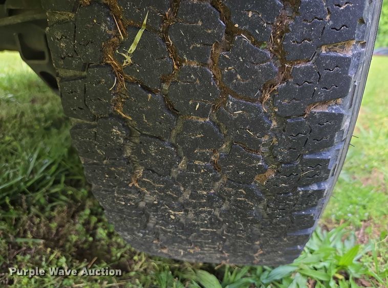 image for item EN3774 2017 Chevrolet Silverado 1500 Crew Cab pickup truck