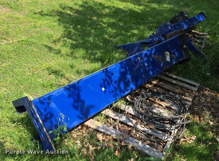 image for item EN3776 Automotive lift