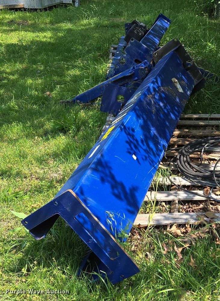 image for item EN3776 Automotive lift