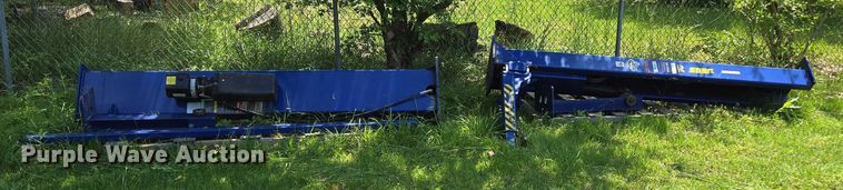 image for item EN3776 Automotive lift