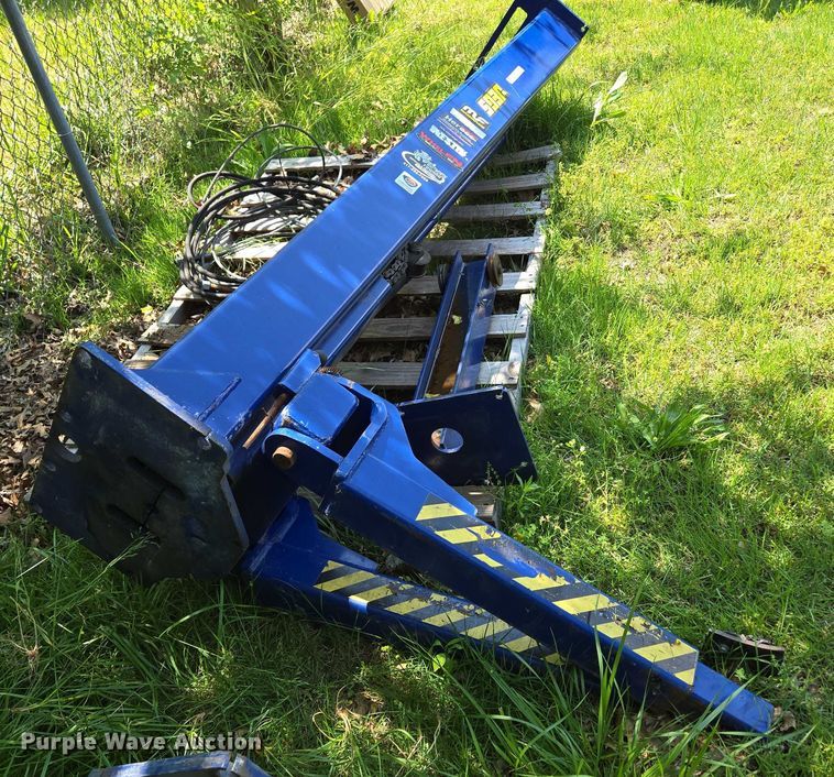 image for item EN3776 Automotive lift