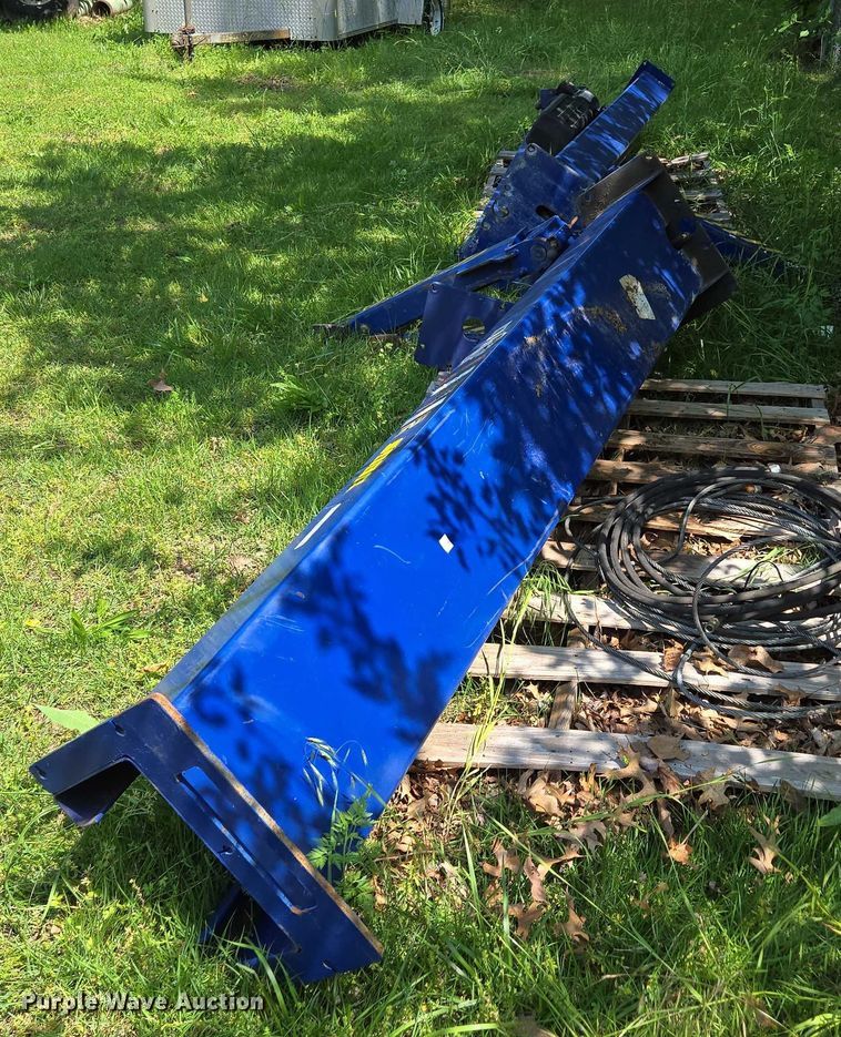 image for item EN3776 Automotive lift