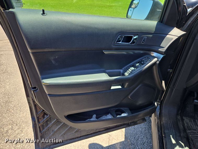 image for item EN8002 2015 Ford  Explorer Police Interceptor SUV