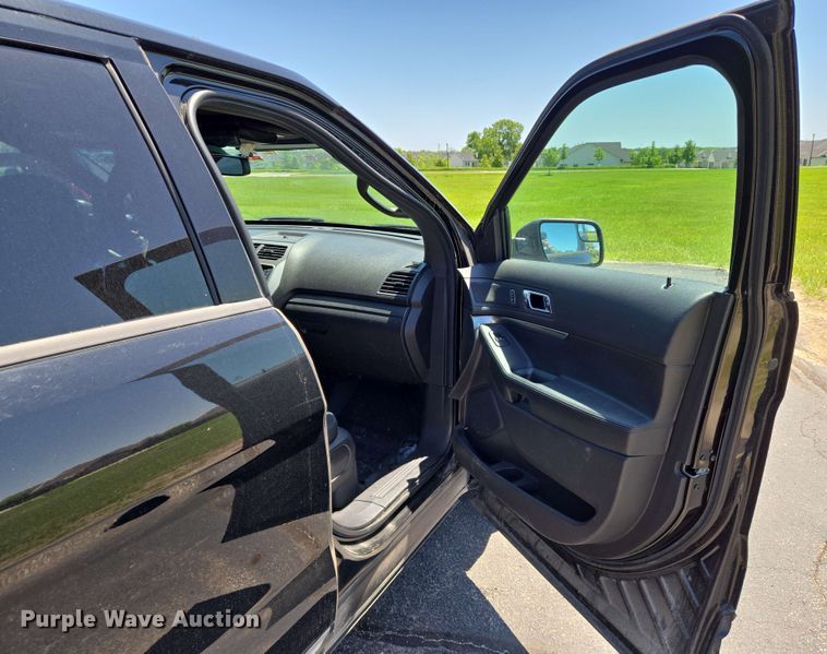 image for item EN8002 2015 Ford  Explorer Police Interceptor SUV