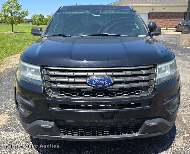 image for item EN8003 2017 Ford Explorer Police Interceptor SUV