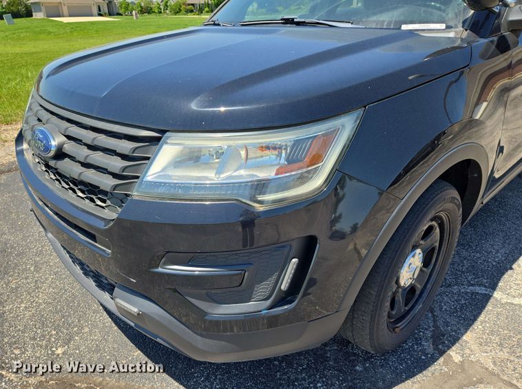 image for item EN8003 2017 Ford Explorer Police Interceptor SUV