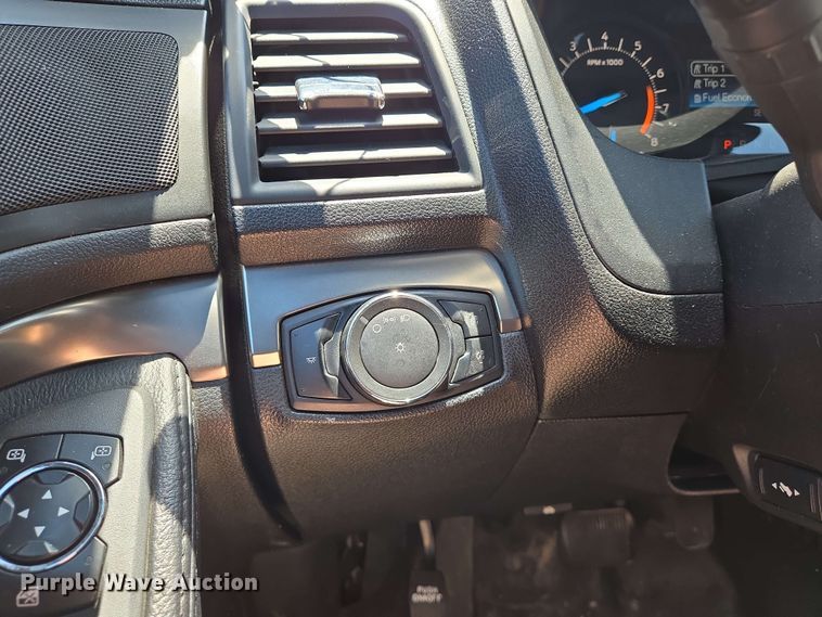 image for item EN8003 2017 Ford Explorer Police Interceptor SUV