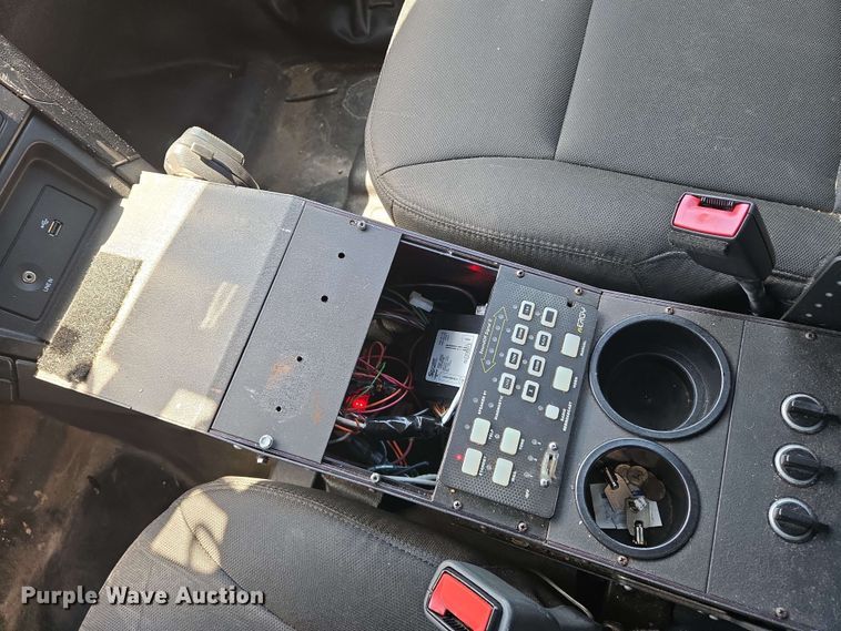 image for item EN8003 2017 Ford Explorer Police Interceptor SUV