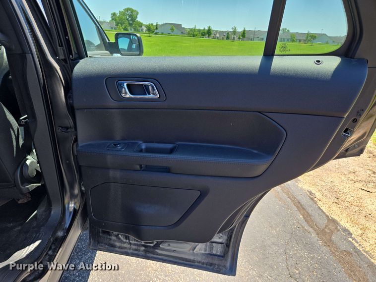 image for item EN8003 2017 Ford Explorer Police Interceptor SUV