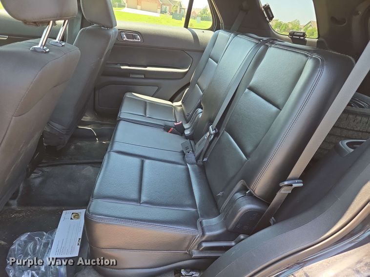 image for item EN8003 2017 Ford Explorer Police Interceptor SUV