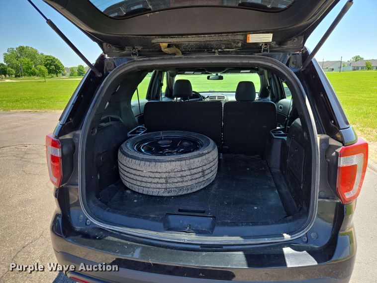 image for item EN8003 2017 Ford Explorer Police Interceptor SUV