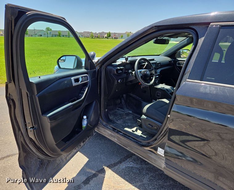 image for item EN8004 2020 Ford  Explorer Police Interceptor SUV