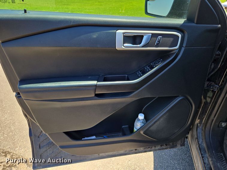 image for item EN8004 2020 Ford  Explorer Police Interceptor SUV