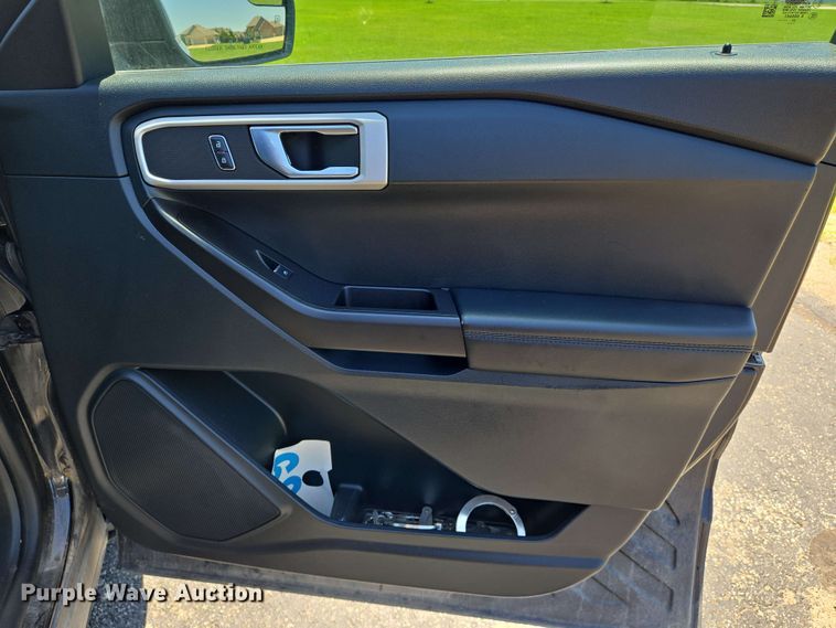 image for item EN8004 2020 Ford  Explorer Police Interceptor SUV