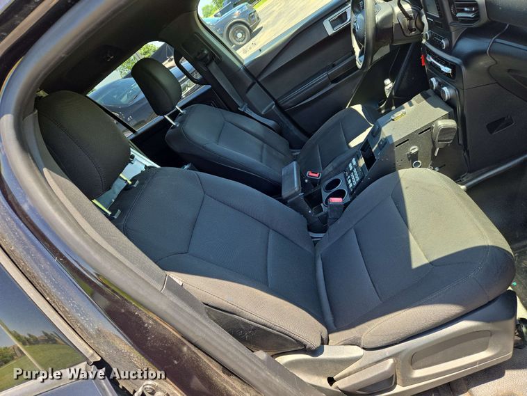 image for item EN8004 2020 Ford  Explorer Police Interceptor SUV