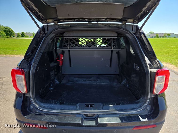 image for item EN8004 2020 Ford  Explorer Police Interceptor SUV